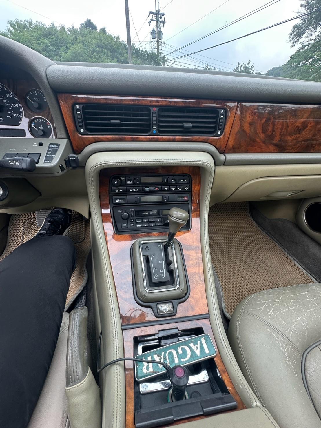 1995  Jaguar  XJ6 X300 