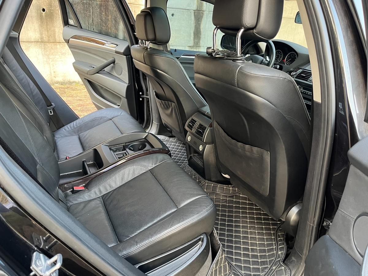 2011  BMW X6 xDrive35i