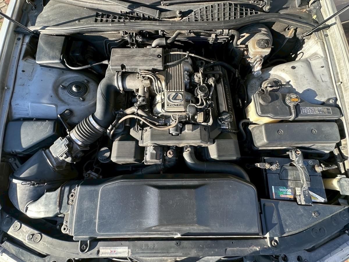 1991 LEXUS LS400