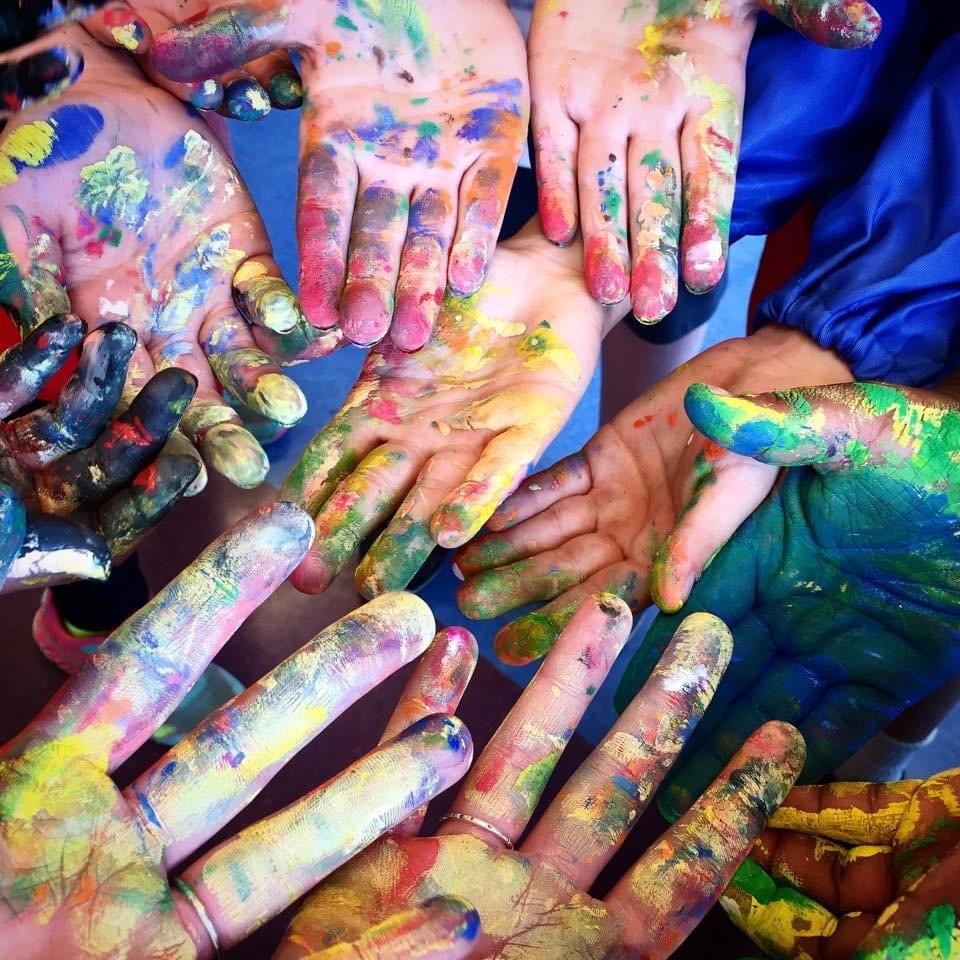 Connect with other families and educators to share resources, knowledge, and support for homeschooling and community initiatives. Resource Sharing Network Our Mission A collective of educators offering classes, workshops, and events for children, families, and community building. A  homeschool co op and resource sharing network for causes aligned with social impact, self reliance, and a culture of vibrant creativity, interconnection, resourcefulness, and service.