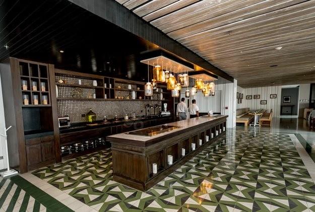 THE CAPE AT THOMPSON HOTEL
