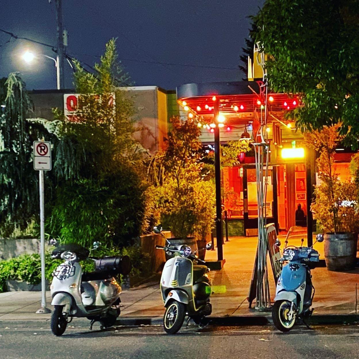 Radio Room Restaurant and Cocktail Lounge