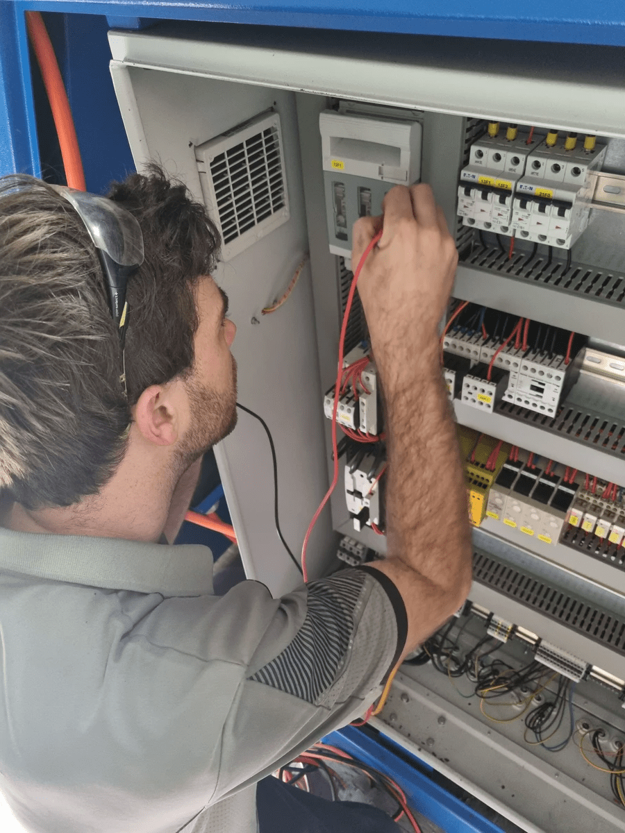 Gallery Gilders Electrical Electricians in Bayswater