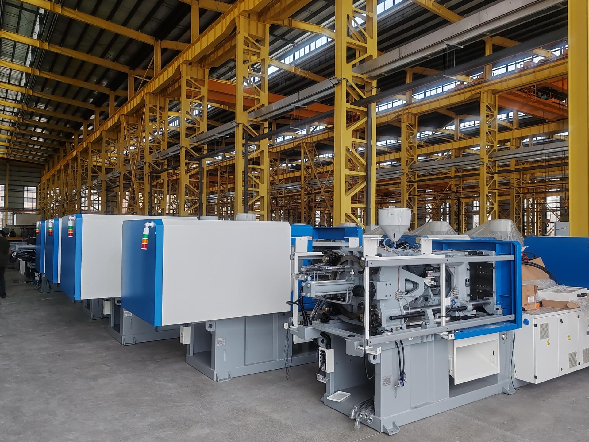 Factory Show - Ecotrust Injection Molding Machine