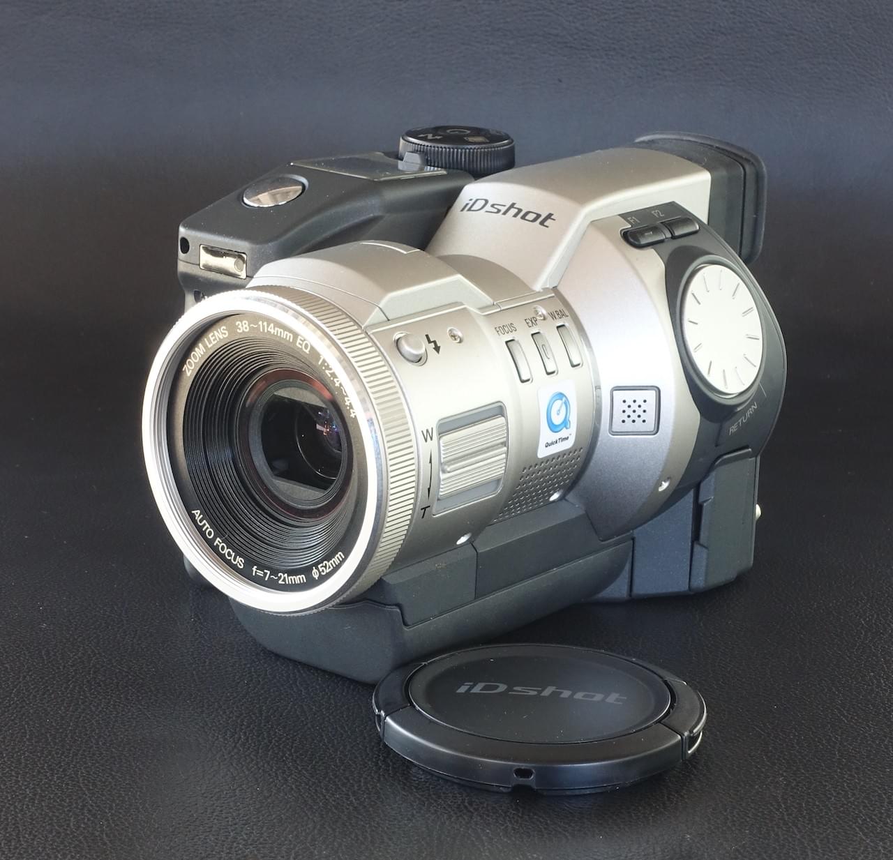 Sanyo vintage digital cameras