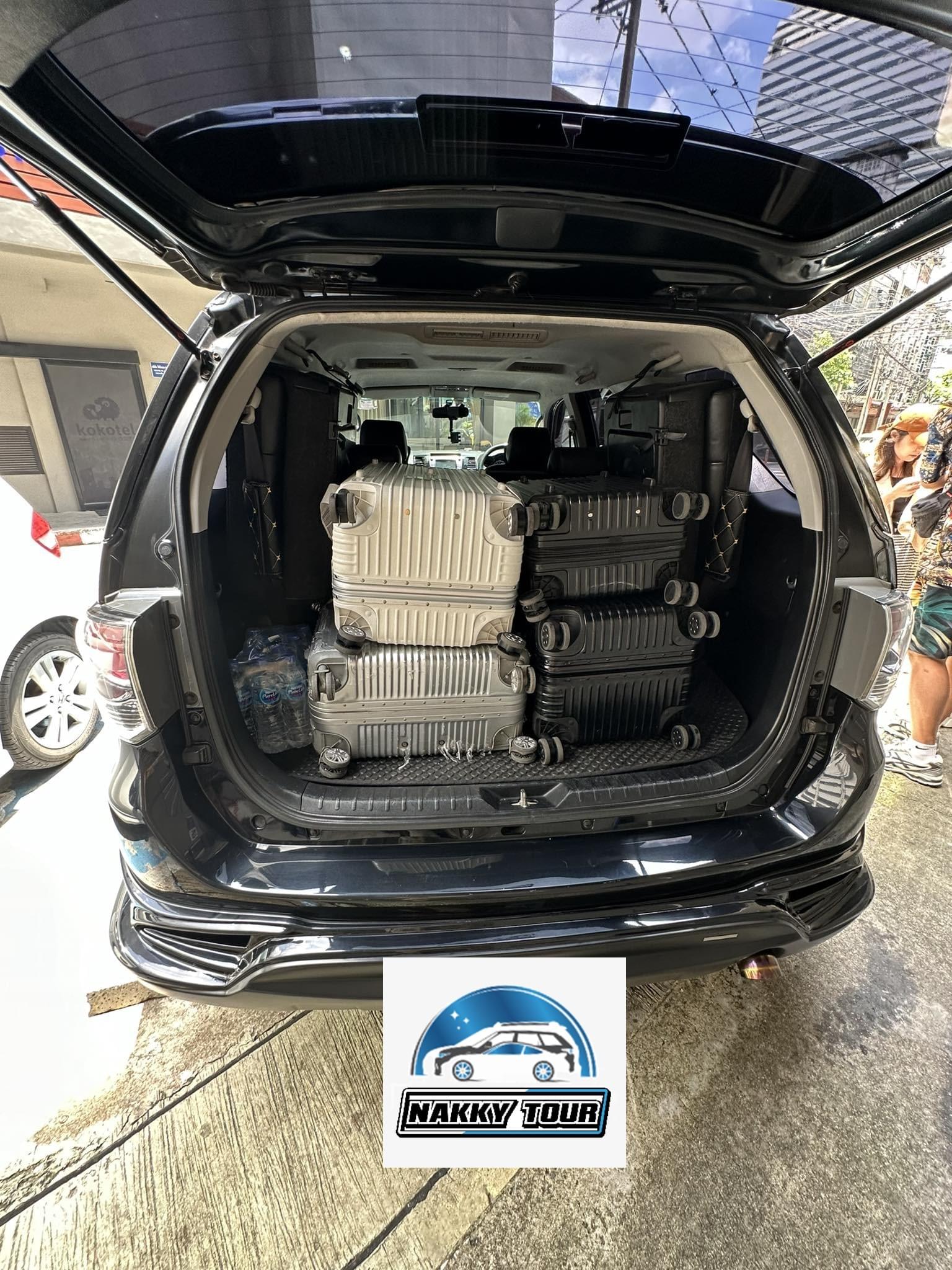 SUV Trunk Storage for 28 Inch Large Luggages
