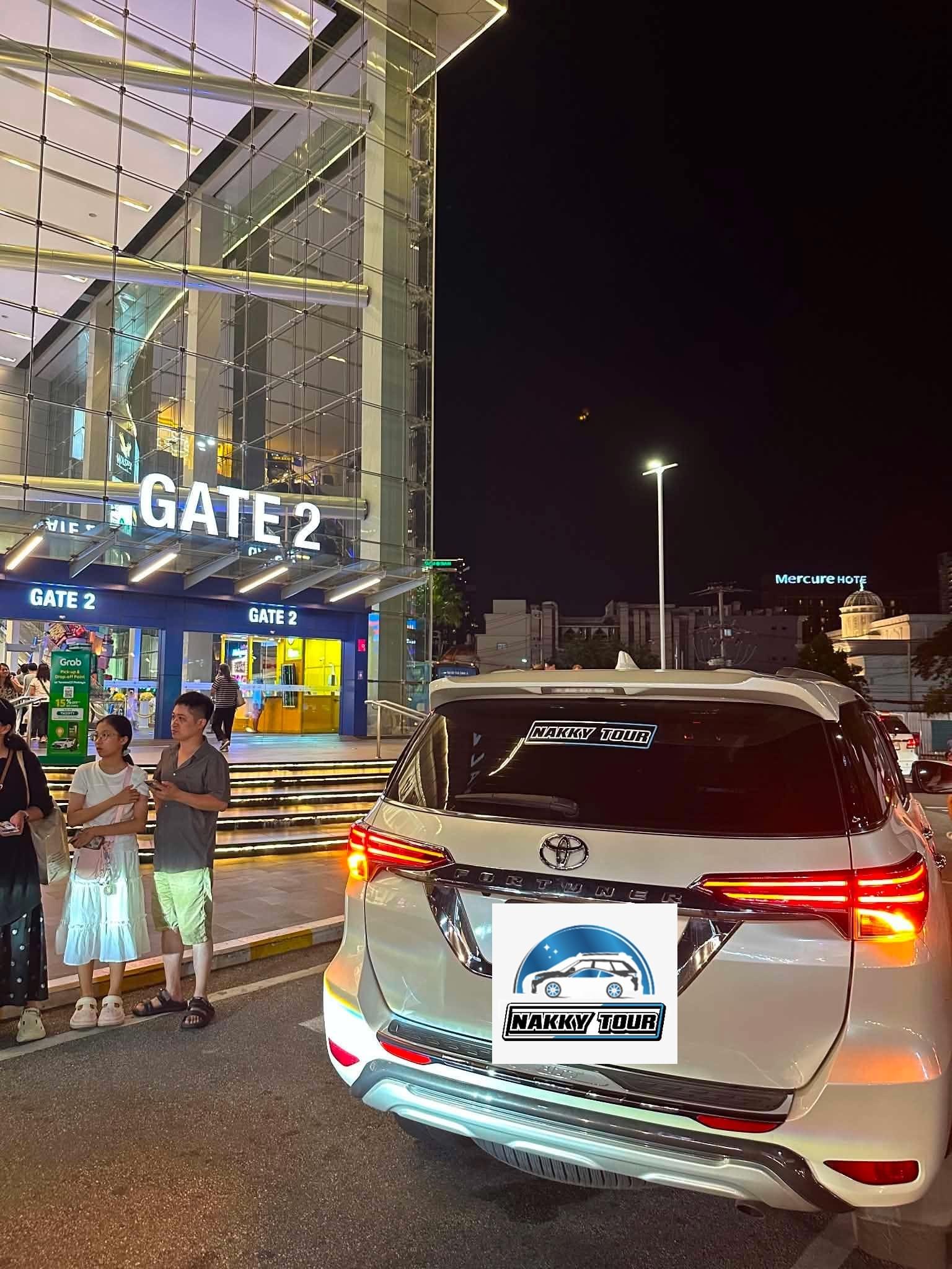Nakky Tour Toyota Fortuner 白雪版夜間接機