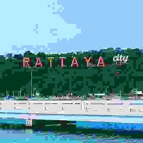 bangkok to pattaya sign pier 