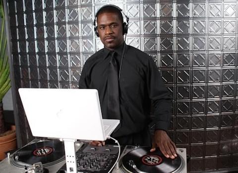 Professional-wedding-DJ-for-receptions-in-Philadelphia-PA