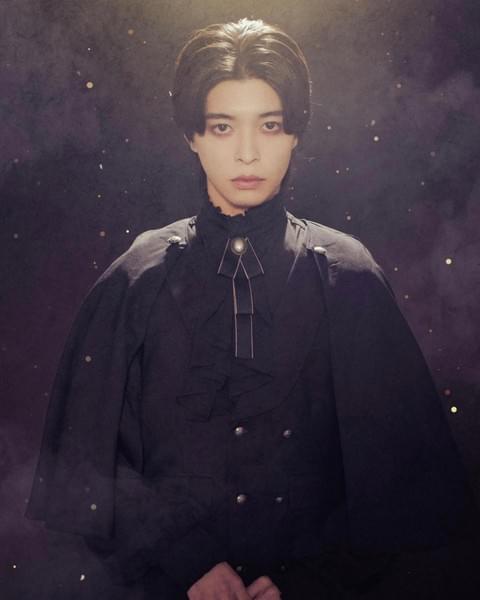 好奇心旺盛な魔法使いの青年。魔法軍に入る夢がある。