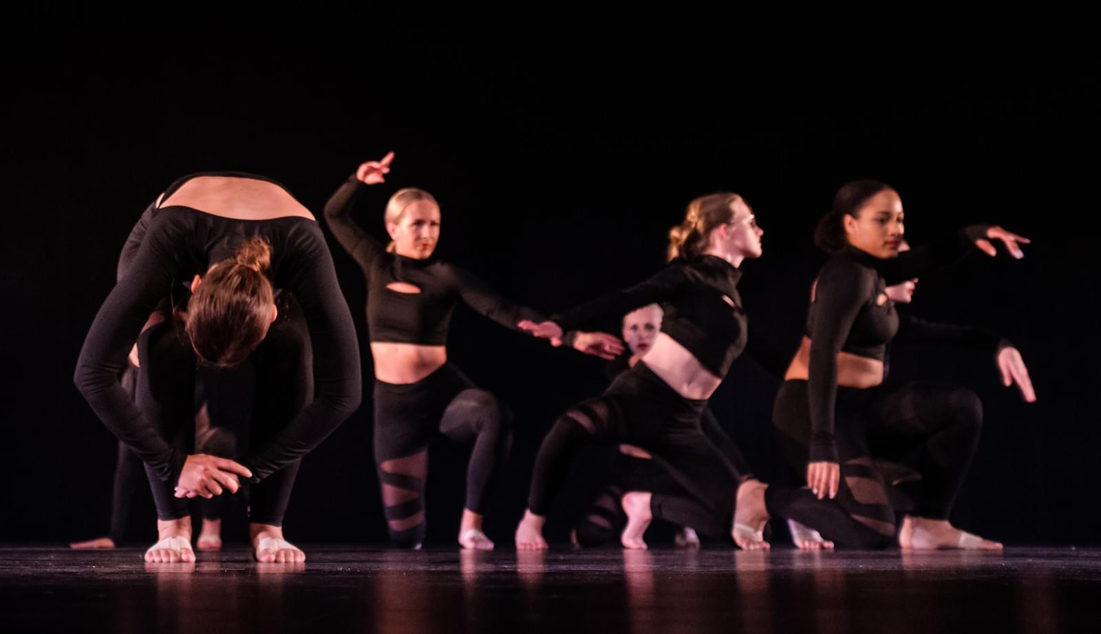 Danseurs de Fusion’Art Center sur scène — photo de spectacle 2