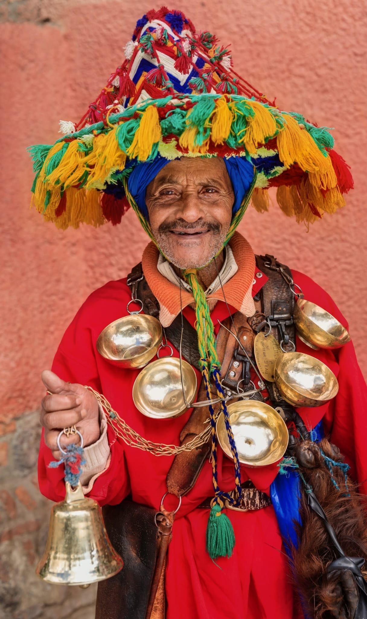 Guerrabs - Moroccan water seller in the souk