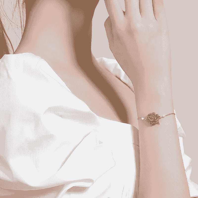 Explore exquisite flower bracelet luxury with our stunning collection.