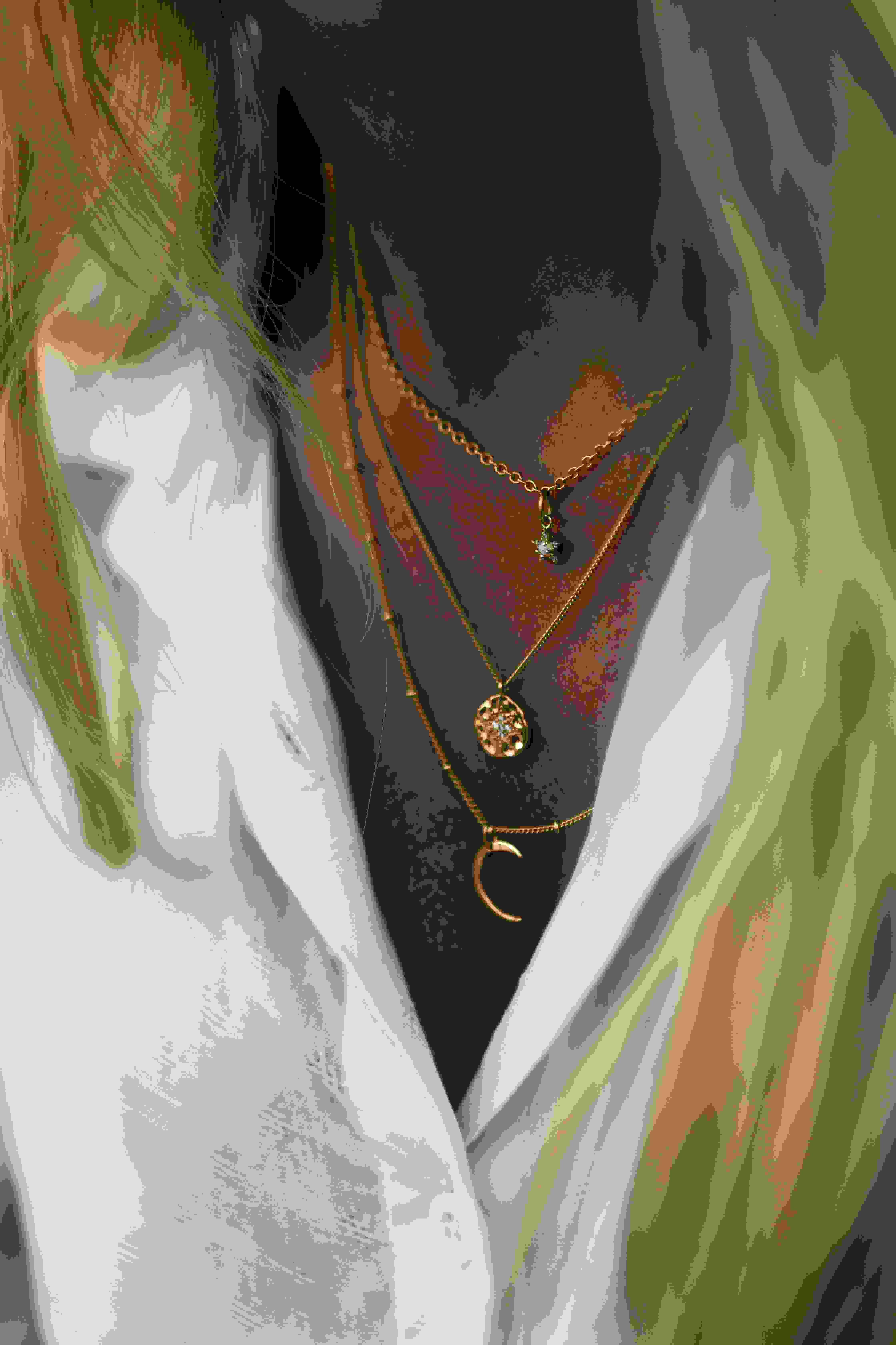 can you wear gold and rose gold together in stylish layered necklaces