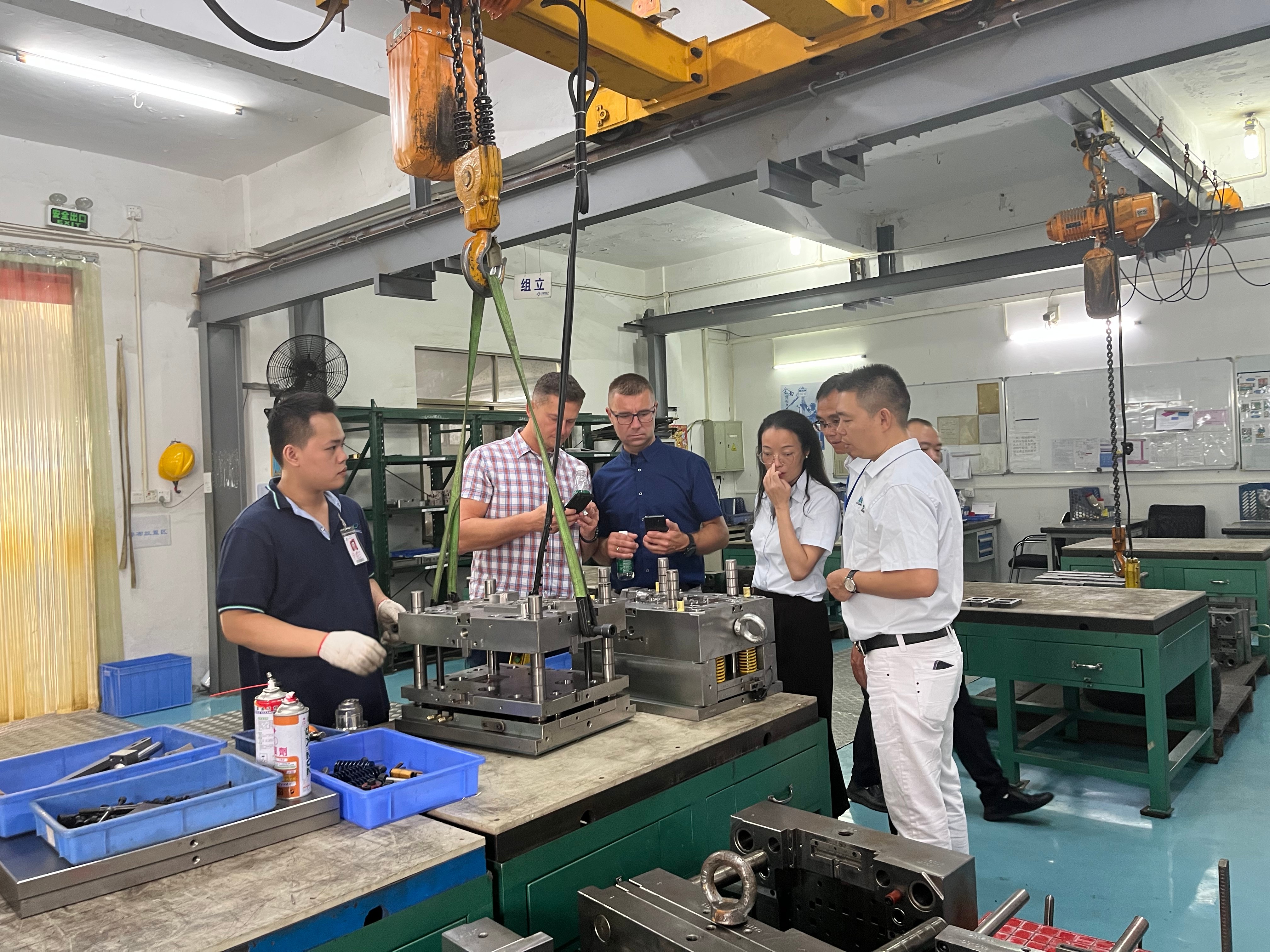Skilled personnel working on rapid injection molding projects at Baoyuan. Skilled personnel working on rapid injection molding projects at Baoyuan.