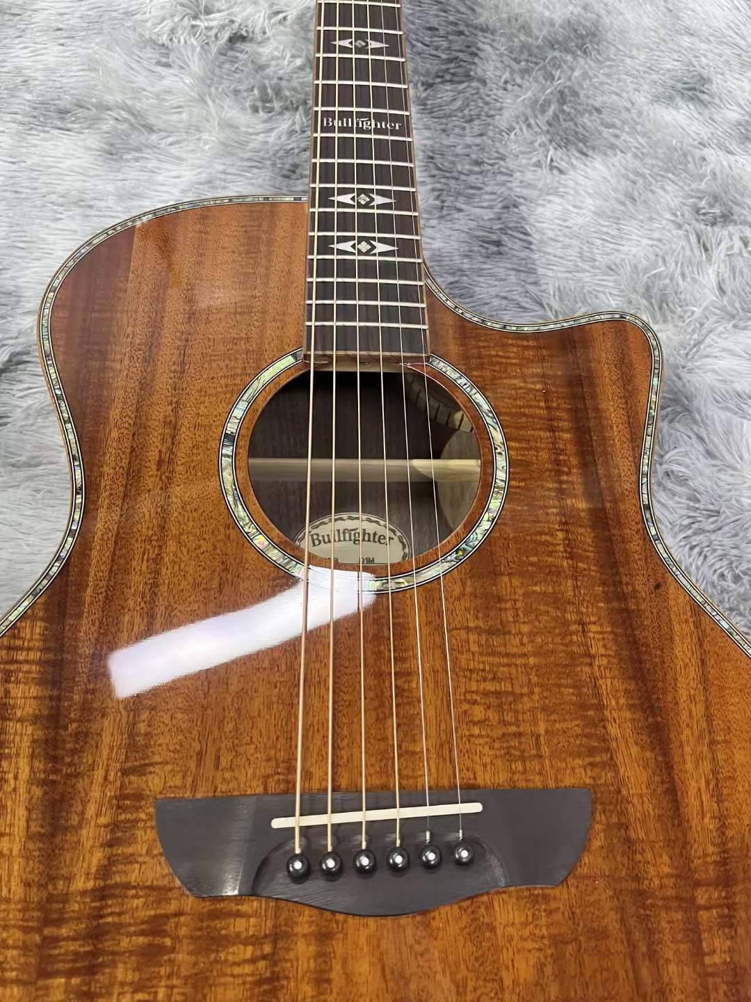 Top 3 Baritone Acoustic Guitars for 2023