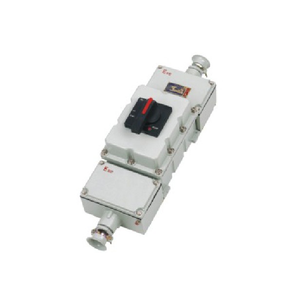 Explosion proof outlet installed safely in hazardous environment Explosion proof outlet installed safely in hazardous environment