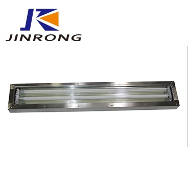 Efficient use of food factory lighting in an industrial kitchen Efficient use of food factory lighting in an industrial kitchen