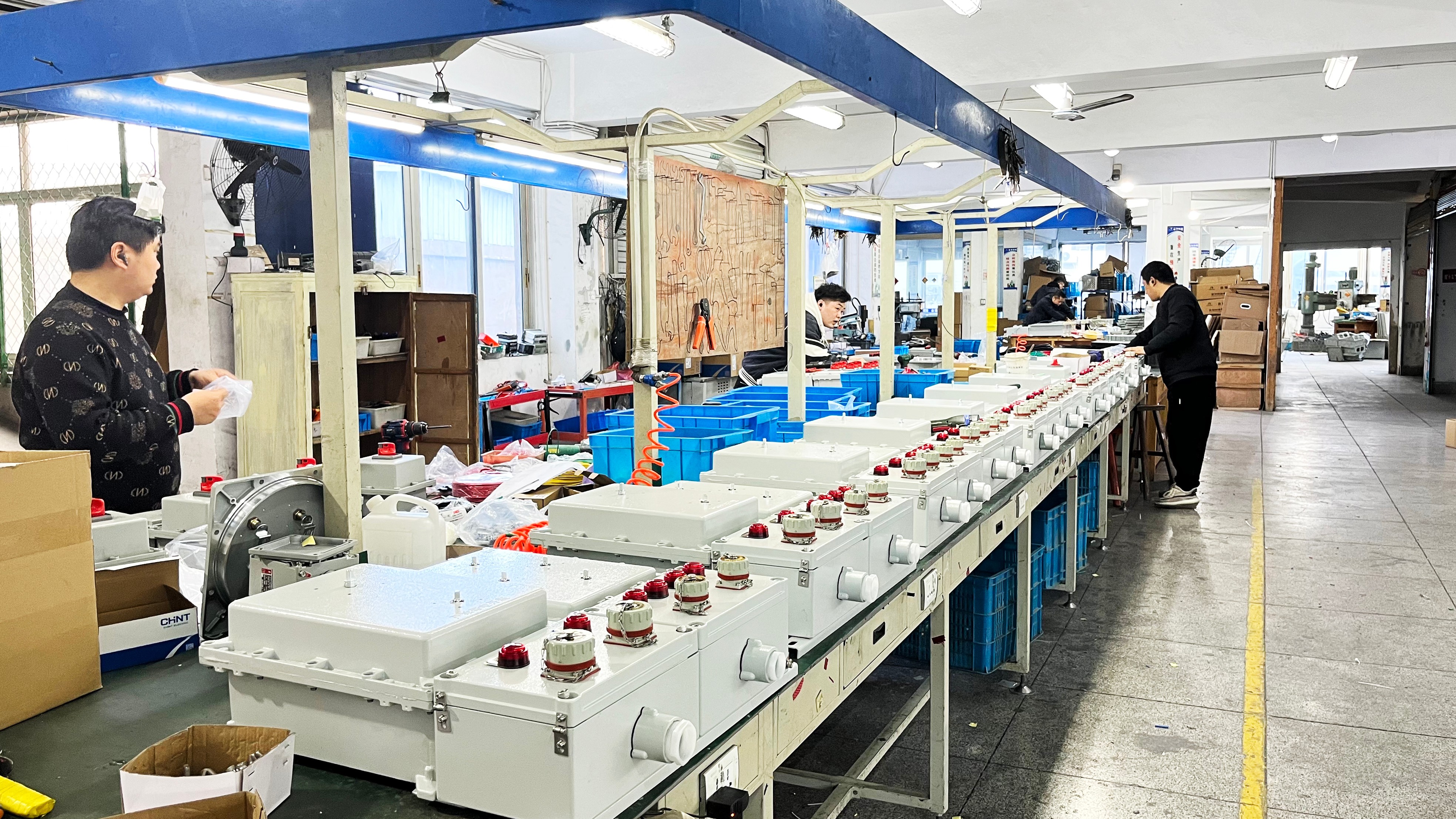 hazardous area lighting ensuring worker safety in industrial settings hazardous area lighting ensuring worker safety in industrial settings