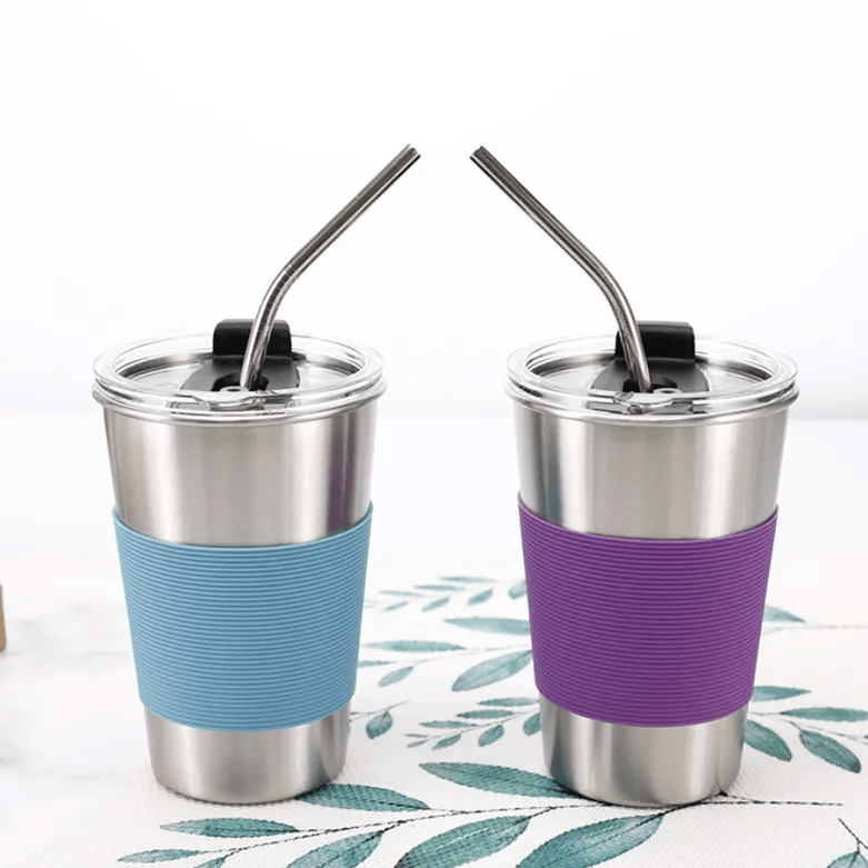 Double Insulated Cups with Lids and Straws Double Insulated Cups with Lids and Straws