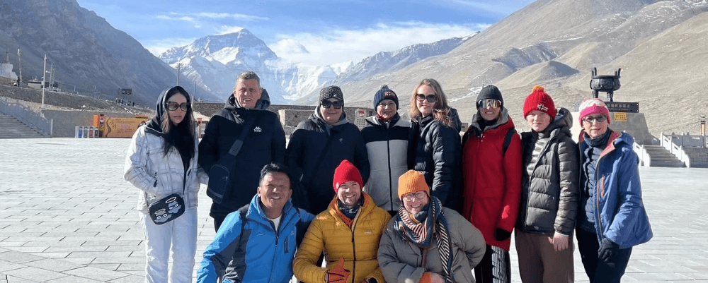 Mount kailash pilgrimage trekkers enjoying breathtaking views