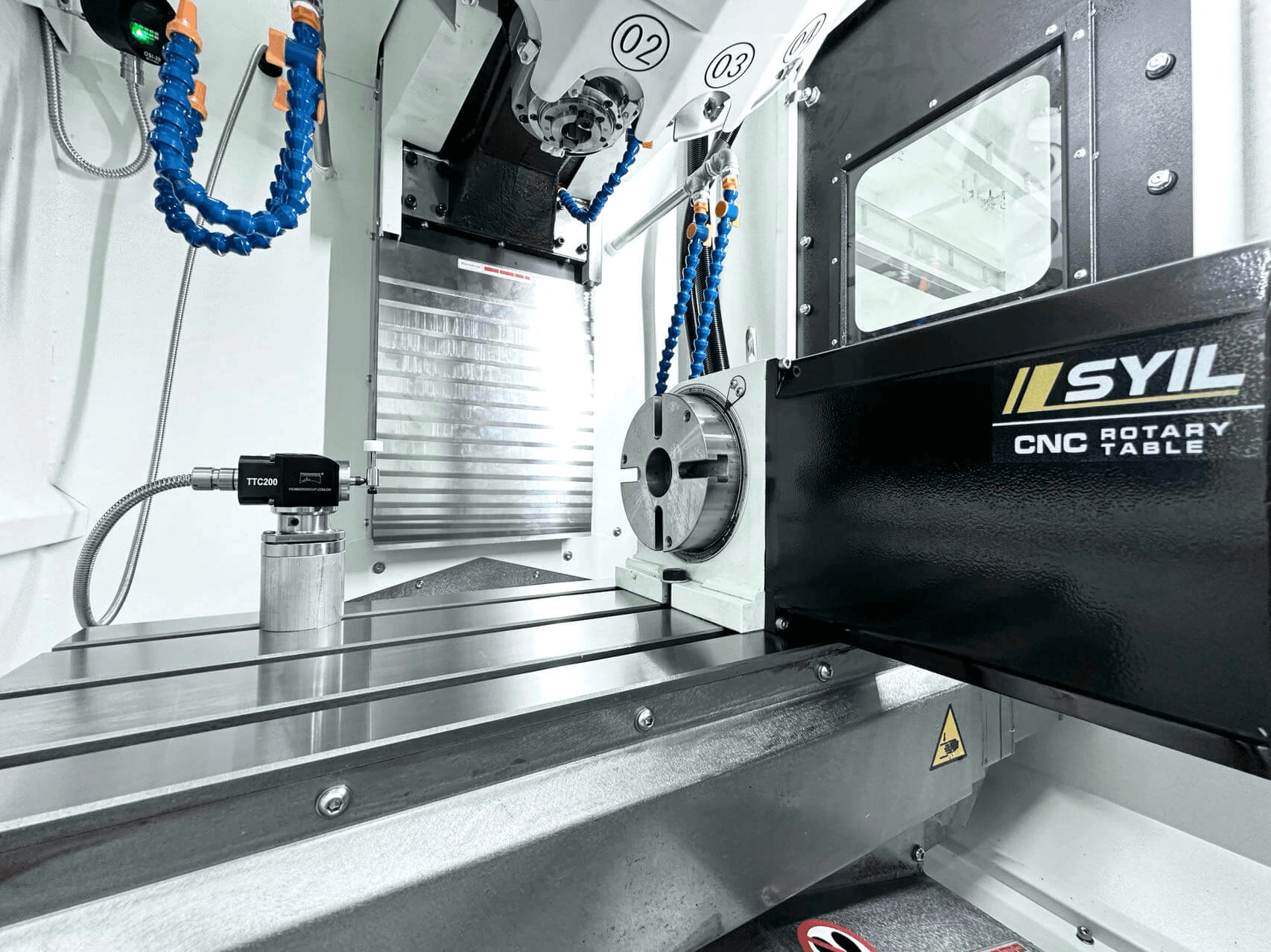 Advanced CNC machine used for precision aerospace machining Advanced CNC machine used for precision aerospace machining