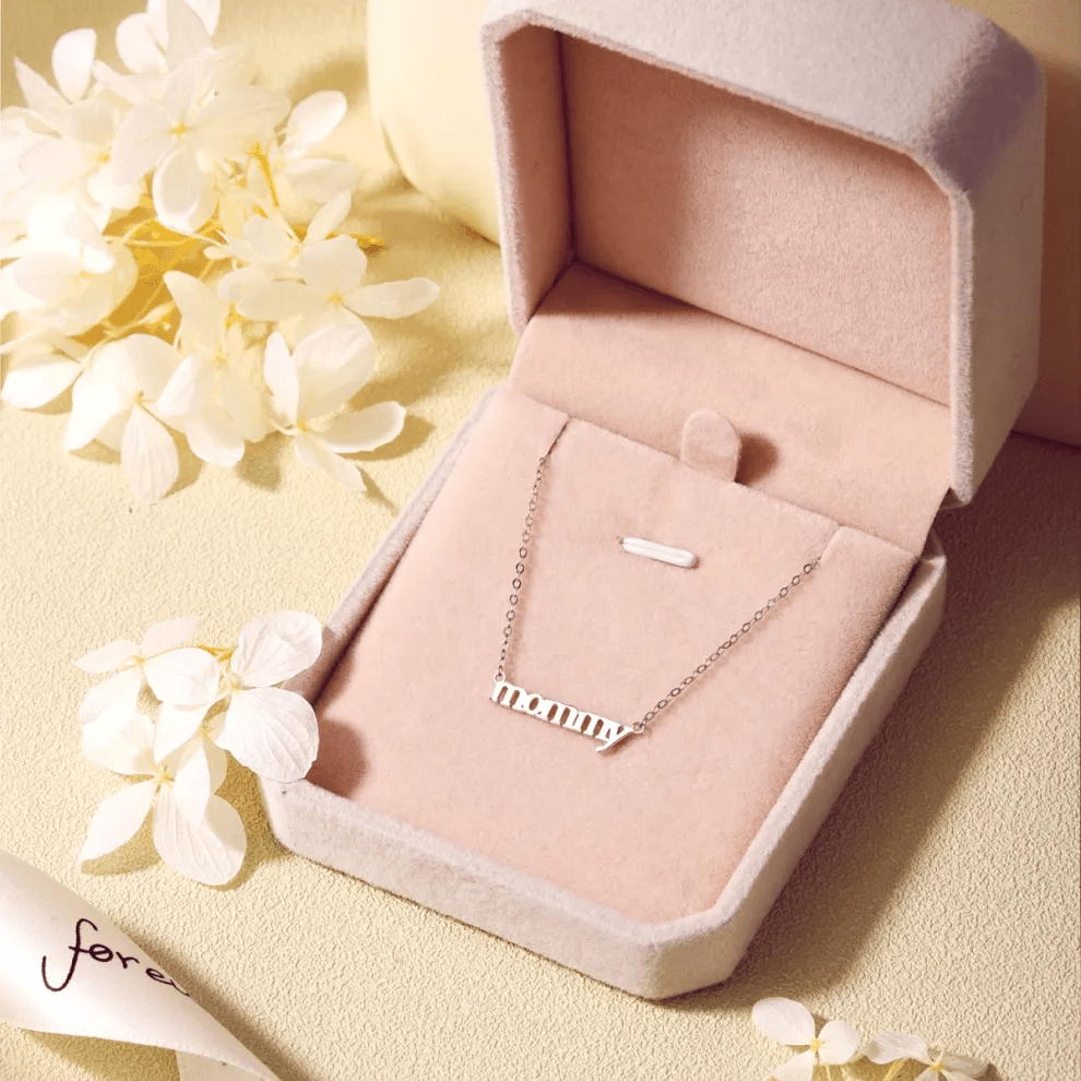 Beautiful mother daughter matching necklaces showcasing love between mom and child Beautiful mother daughter matching necklaces showcasing love between mom and child