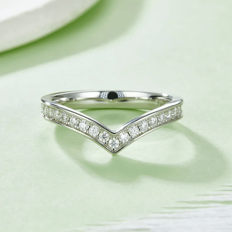 what is a promise ring supposed to look like examples of traditional and modern styles what is a promise ring supposed to look like examples of traditional and modern styles