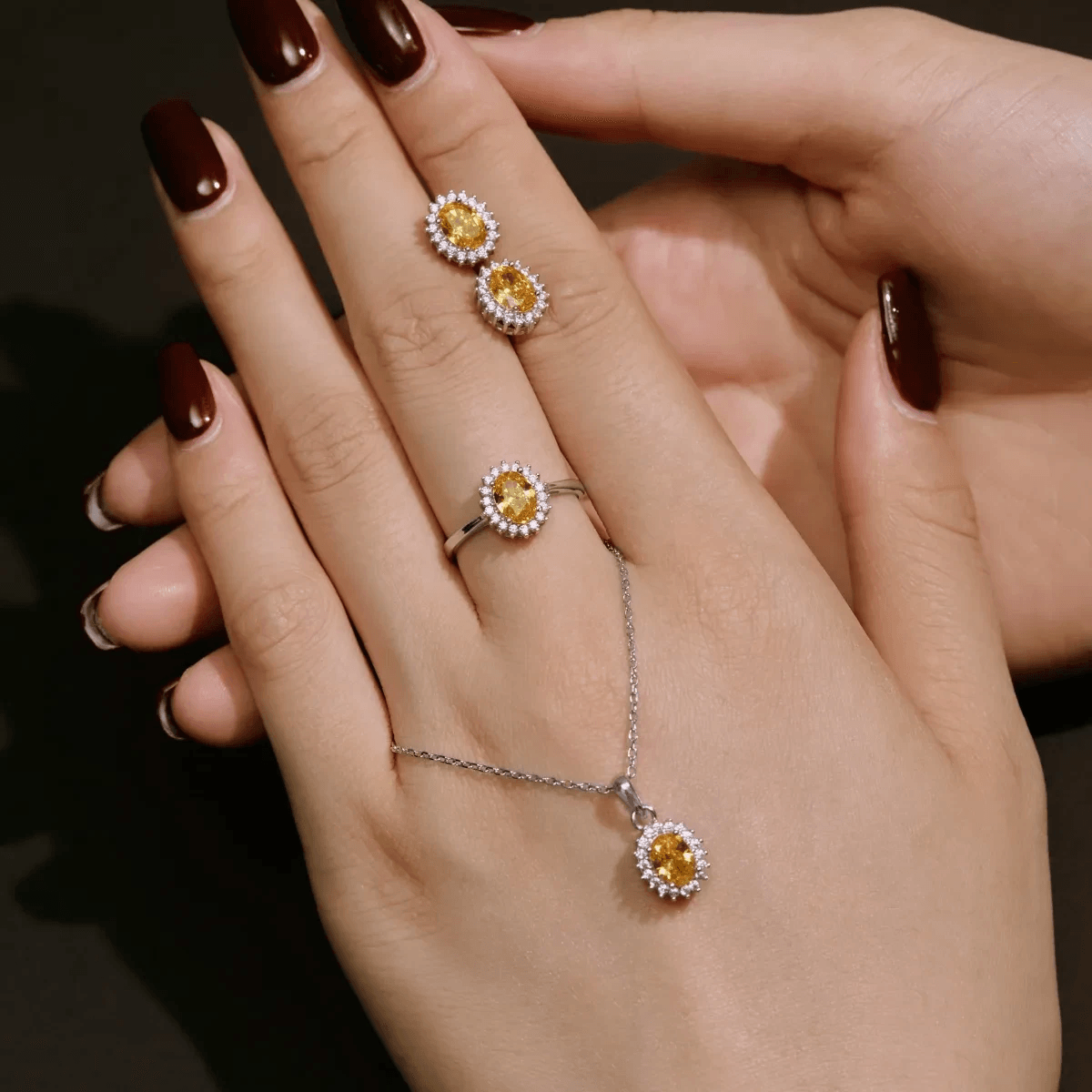 mothers day rings showcasing beautiful gemstone settings mothers day rings showcasing beautiful gemstone settings