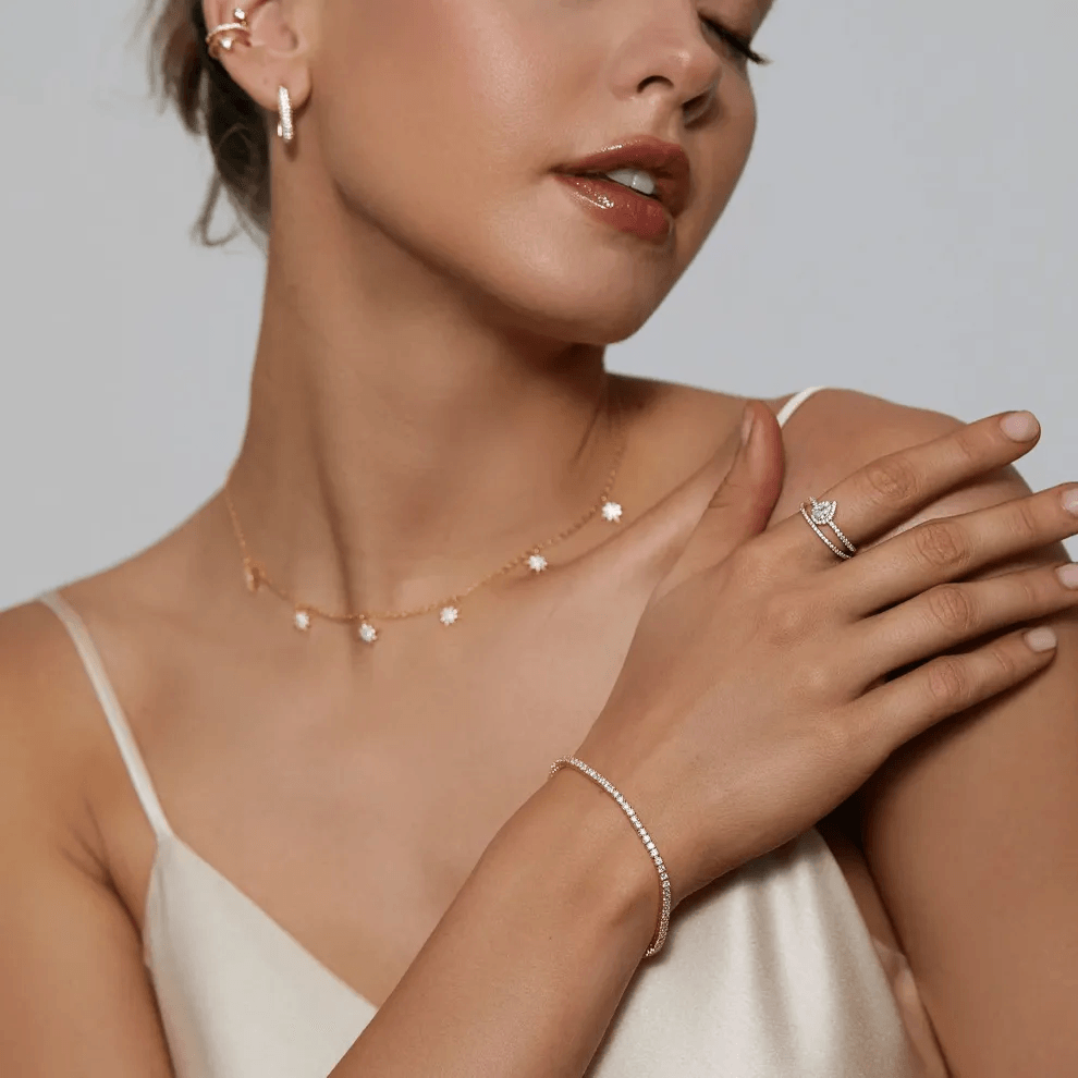 how to layer necklaces for an elegant look how to layer necklaces for an elegant look